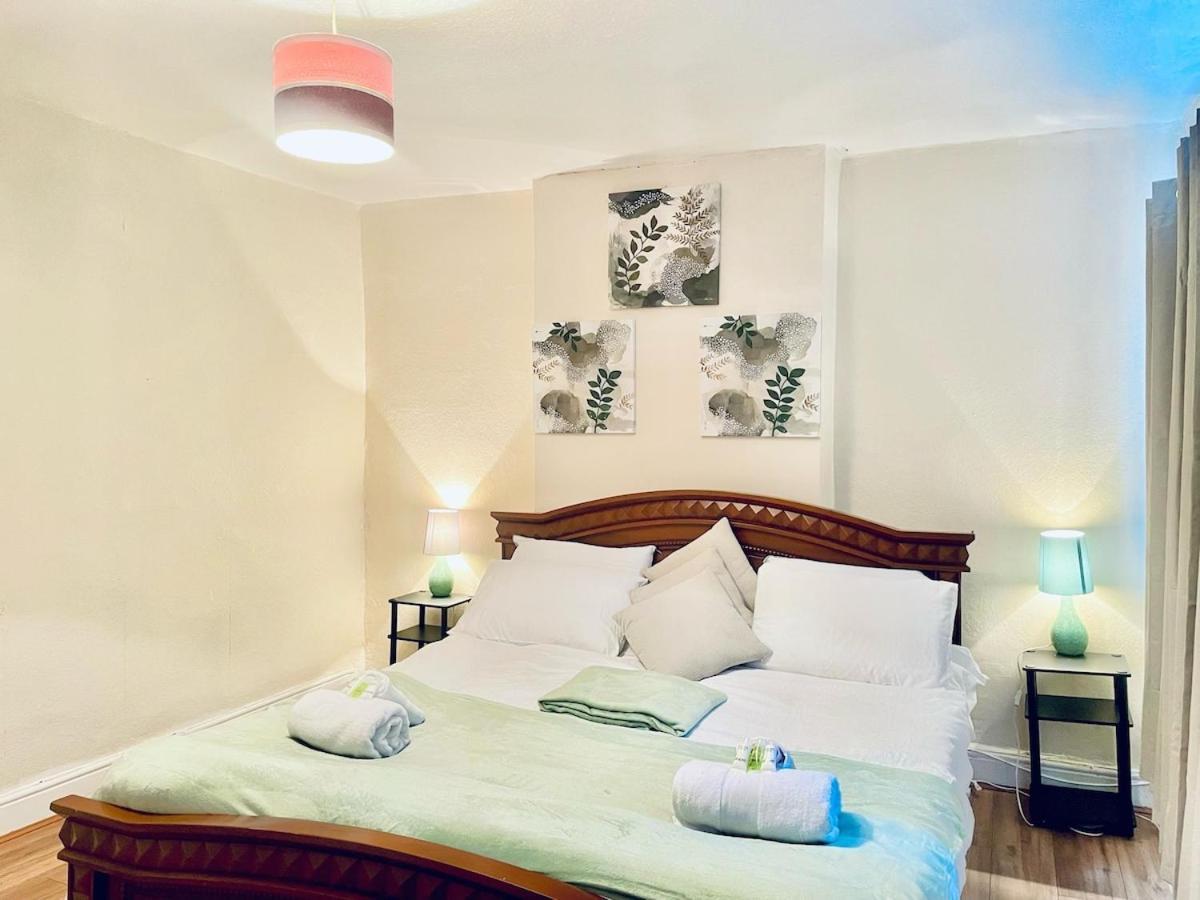 Appartamento In Plaistow & Free Parking Londra