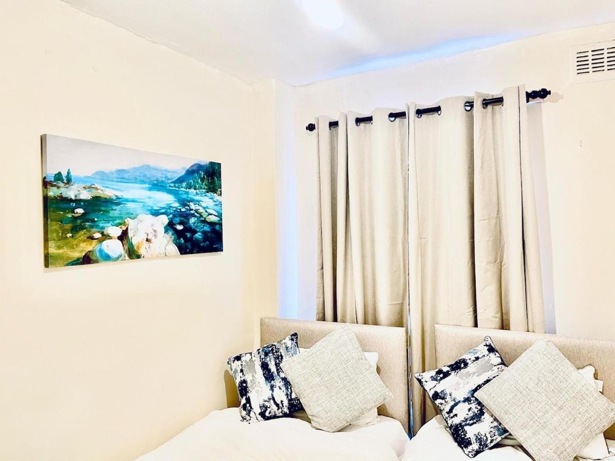 Appartamento In Plaistow & Free Parking Londra