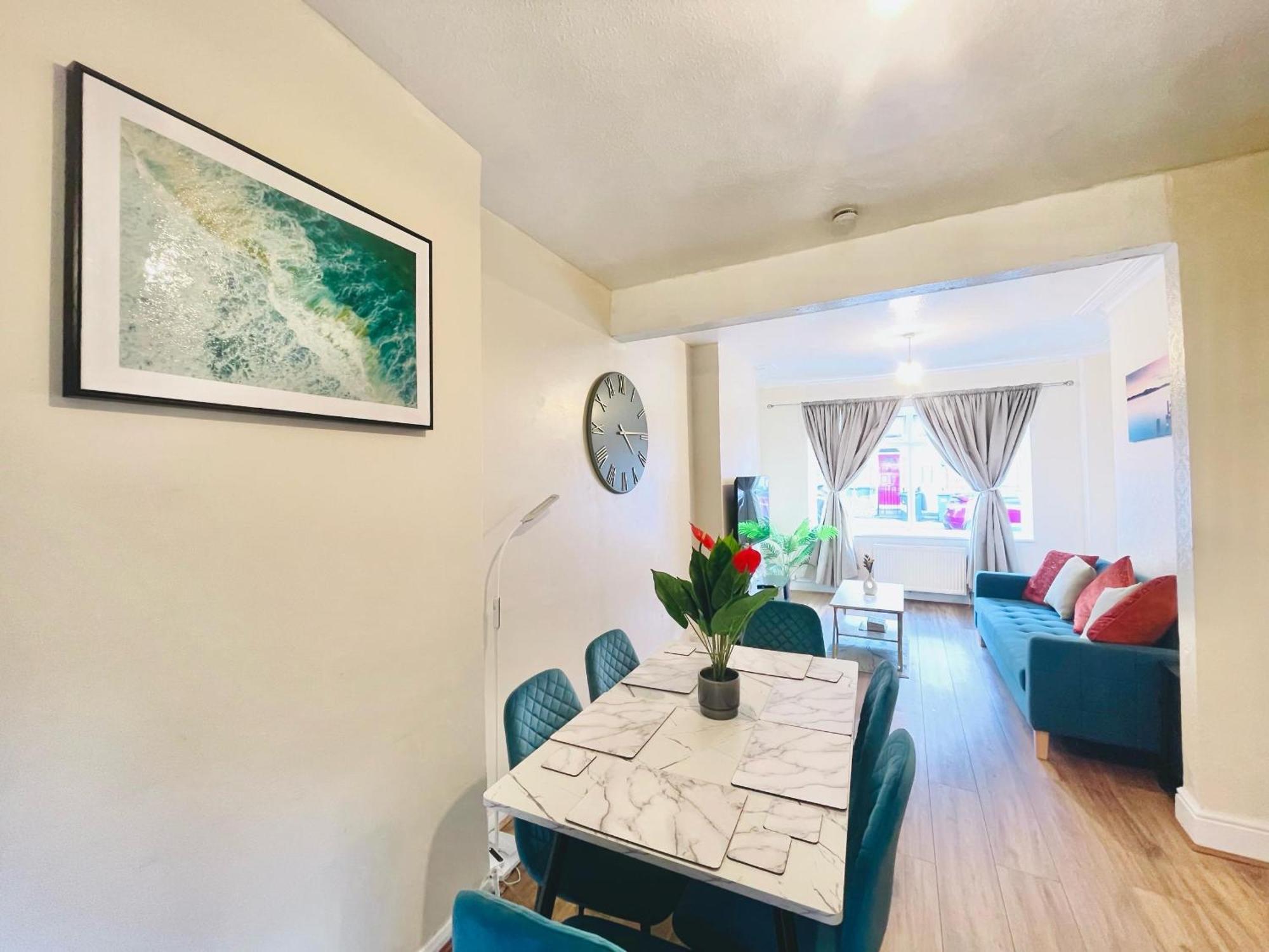 In Plaistow & Free Parking Appartamento
